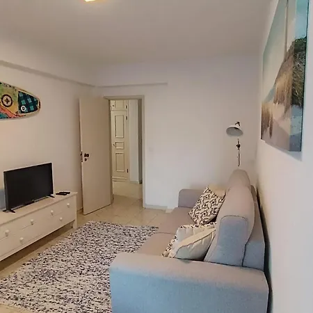 Peniche's Blue & Yellow Apartman Peniche