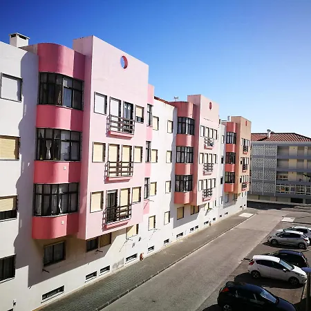 Peniche's Blue & Yellow Appartement *
