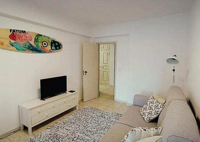 Apartment Peniche's Blue & Yellow Peniche